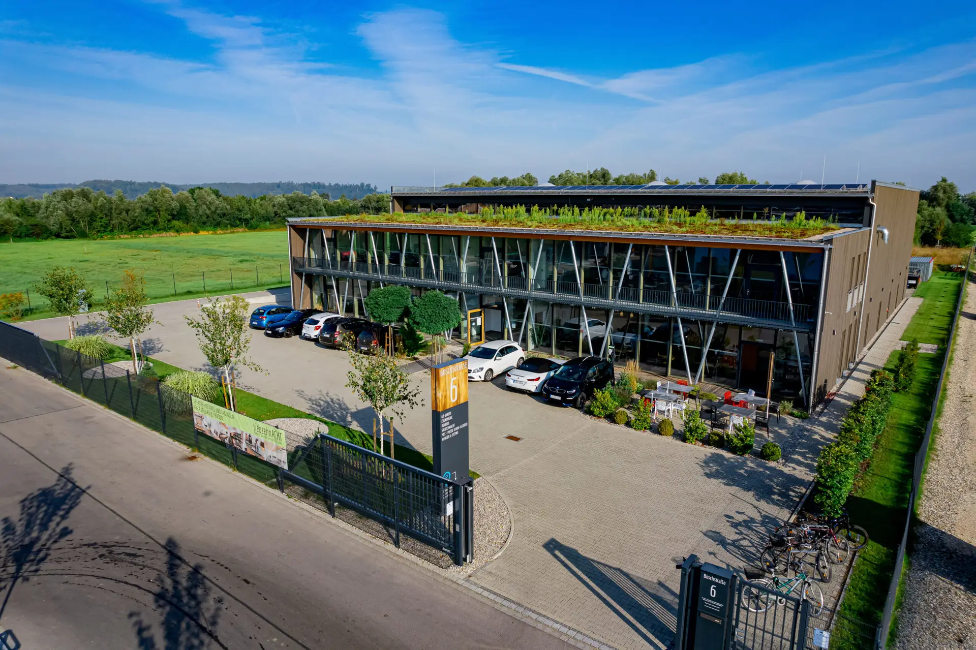 BEWEGT.content Firmengebäude Neusäß